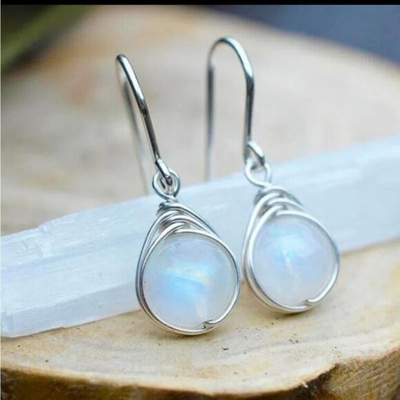 Vintage Look White Opal Drop Earrings - Picture 1 of 4